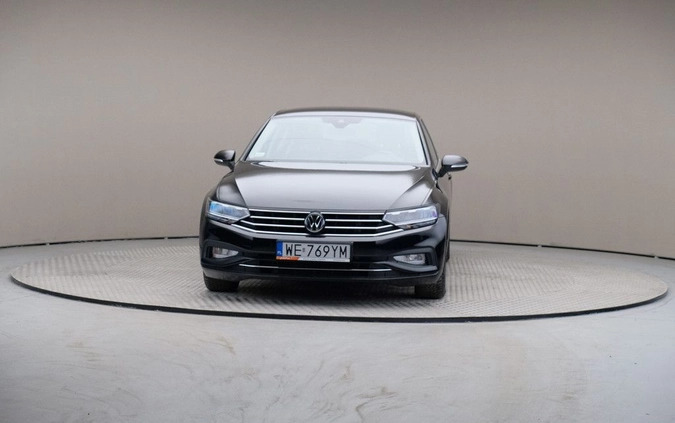 Volkswagen Passat cena 89899 przebieg: 73953, rok produkcji 2019 z Warszawa małe 191